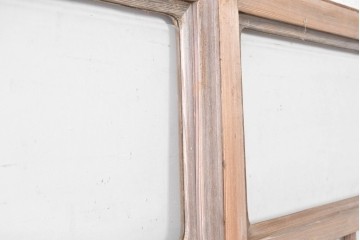 ヴィンテージ建具　昭和中期　趣ある縦桟デザインの玄関戸2枚セット　(R-087981)