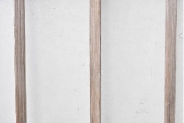 ヴィンテージ建具　昭和中期　趣ある縦桟デザインの玄関戸2枚セット　(R-087981)