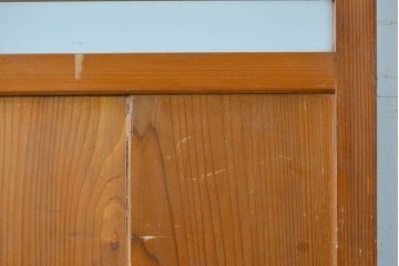 アンティーク建具　昭和中期　温もりある木味が魅力の引き戸1枚　(R-087982)