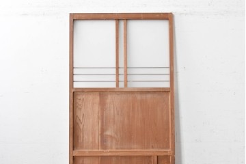 アンティーク建具　昭和中期　丸みを帯びた木製引手が愛らしいガラス入り扉1枚　(R-087983)