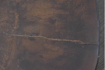中古　輪切り一枚板　厚みのある一枚板が存在感を放つ平置き座卓　(R-087986)