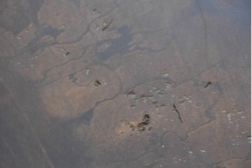 中古　輪切り一枚板　厚みのある一枚板が存在感を放つ平置き座卓　(R-087986)
