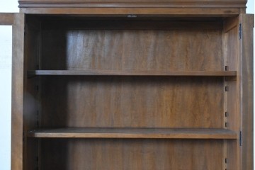 和製ヴィンテージ　樺(カバ)材　ガラス引き戸付きキャビネット　(R-087989)