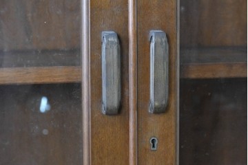 和製ヴィンテージ　樺(カバ)材　ガラス引き戸付きキャビネット　(R-087989)