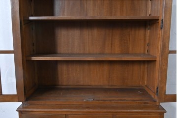 和製ヴィンテージ　樺(カバ)材　ガラス引き戸付きキャビネット　(R-087992)