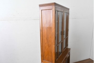 和製ヴィンテージ　樺(カバ)材　ガラス引き戸付きキャビネット　(R-087992)