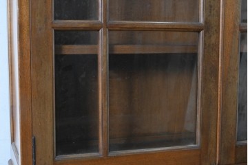 和製ヴィンテージ　樺(カバ)材　ガラス引き戸付きキャビネット　(R-087992)