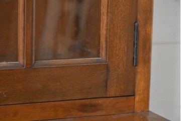 和製ヴィンテージ　樺(カバ)材　ガラス引き戸付きキャビネット　(R-087992)
