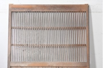アンティーク建具　昭和初期　時を重ねた木味が魅力の格子蔵戸1枚　(R-087996)