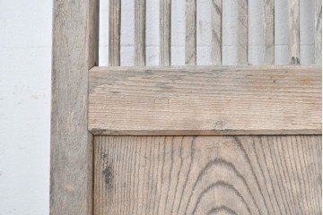 アンティーク建具　昭和初期　時を重ねた木味が魅力の格子蔵戸1枚　(R-087996)
