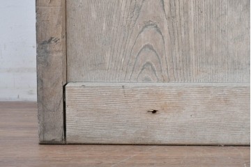 アンティーク建具　昭和初期　時を重ねた木味が魅力の格子蔵戸1枚　(R-087996)