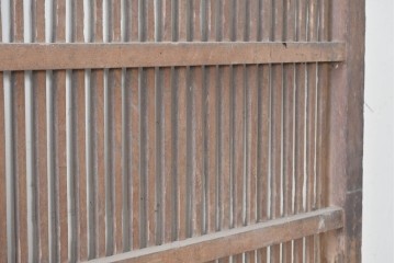 アンティーク建具　昭和初期　時を重ねた木味が魅力の格子蔵戸1枚　(R-087996)