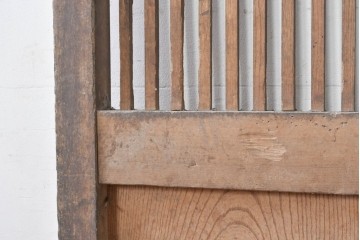 アンティーク建具　昭和初期　時を重ねた木味が魅力の格子蔵戸1枚　(R-087996)
