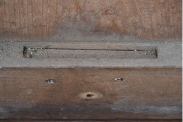 アンティーク建具　昭和初期　時を重ねた木味が魅力の格子蔵戸1枚　(R-087996)