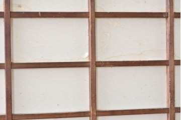 アンティーク建具　明治から大正　黒枠が空間を引き締める障子蔵戸　(R-087997)