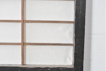 アンティーク建具　明治から大正　黒枠と抜け感のあるデザインが魅力の障子蔵戸　(R-087998)