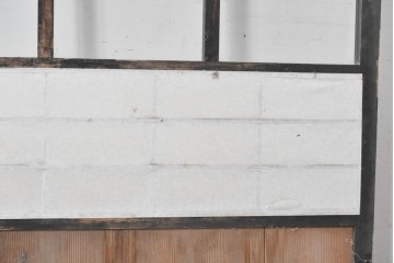 アンティーク建具　明治から大正　黒枠と抜け感のあるデザインが魅力の障子蔵戸　(R-087998)