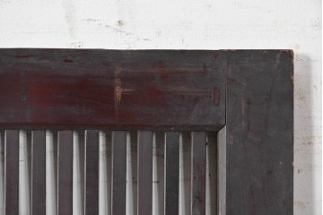 アンティーク建具　大正から昭和初期　腰板欅(ケヤキ)材　深みのある漆塗りの色合いが魅力の格子蔵戸1枚　(R-087999)