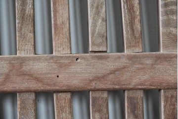 アンティーク建具　明治期　欅(ケヤキ)材　趣ある木味と繊細な格子が魅力の格子蔵戸1枚　(R-088001)