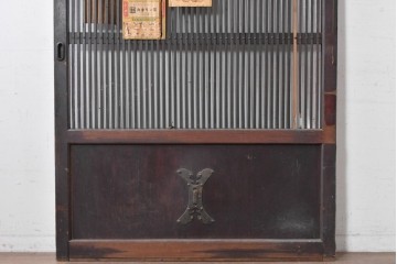 アンティーク建具　明治期　栗材　重厚な金具と繊細な格子が趣深い格子蔵戸1枚　(R-088002)