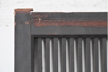 アンティーク建具　明治期　栗材　重厚な金具と繊細な格子が趣深い格子蔵戸1枚　(R-088002)