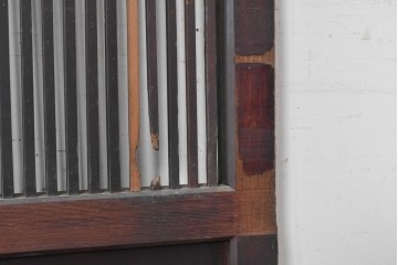 アンティーク建具　明治期　栗材　重厚な金具と繊細な格子が趣深い格子蔵戸1枚　(R-088002)