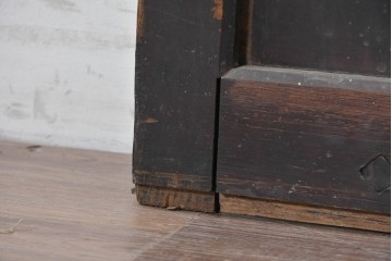 アンティーク建具　明治期　栗材　重厚な金具と繊細な格子が趣深い格子蔵戸1枚　(R-088002)
