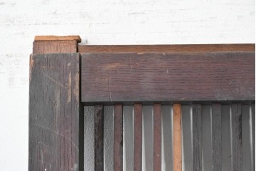 アンティーク建具　明治期　栗材　重厚な金具と繊細な格子が趣深い格子蔵戸1枚　(R-088002)