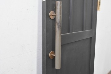 中古建具　職人手作り　シックなカラーがおしゃれな木製ドア1枚　(R-088004)