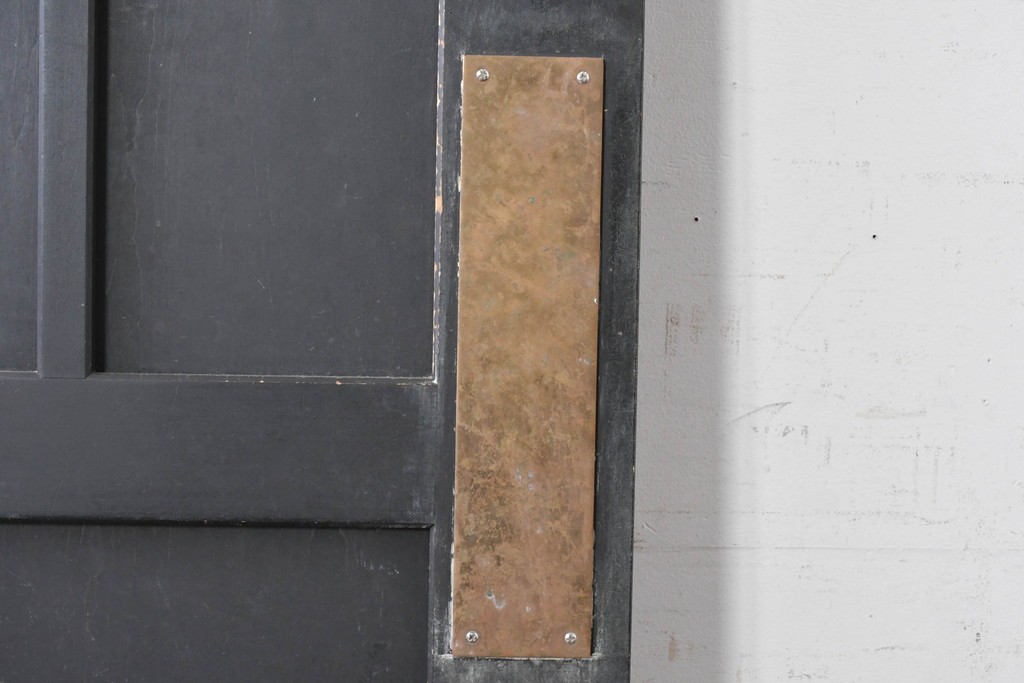 中古建具　職人手作り　シックなカラーがおしゃれな木製ドア1枚　(R-088004)