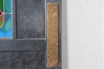 中古建具　鮮やかな色ガラスを組み合わせた職人手作りのステンドグラス入りドア1枚　(R-088005)