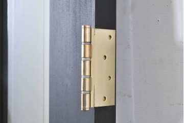 中古建具　店舗用におすすめ!　シックなカラーがお洒落な親子ドア2枚(1対)セット　(R-088006)