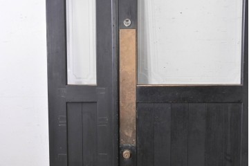 中古建具　店舗用におすすめ!　シックなカラーがお洒落な親子ドア2枚(1対)セット　(R-088006)