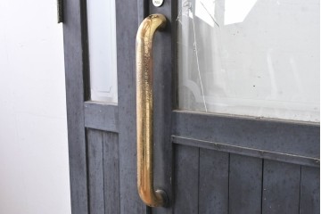 中古建具　店舗用におすすめ!　シックなカラーがお洒落な親子ドア2枚(1対)セット　(R-088007)