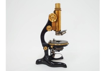 ドイツ　Ernst Leitz Wetzlar(エルンスト・ライツ)　No.189918　レンズ付き顕微鏡　外箱付き　(R-088008)