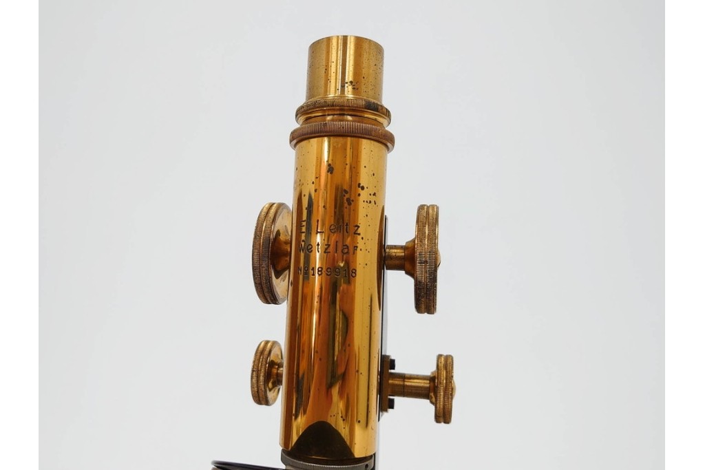 ドイツ　Ernst Leitz Wetzlar(エルンスト・ライツ)　No.189918　レンズ付き顕微鏡　外箱付き　(R-088008)