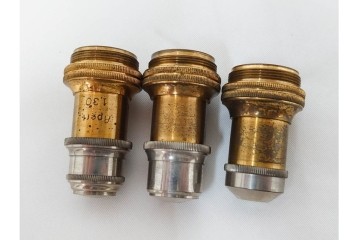ドイツ　Ernst Leitz Wetzlar(エルンスト・ライツ)　No.189918　レンズ付き顕微鏡　外箱付き　(R-088008)