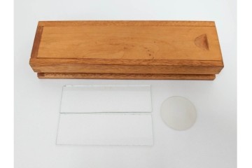 ドイツ　Ernst Leitz Wetzlar(エルンスト・ライツ)　No.189918　レンズ付き顕微鏡　外箱付き　(R-088008)