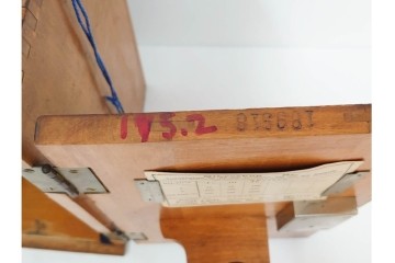 ドイツ　Ernst Leitz Wetzlar(エルンスト・ライツ)　No.189918　レンズ付き顕微鏡　外箱付き　(R-088008)