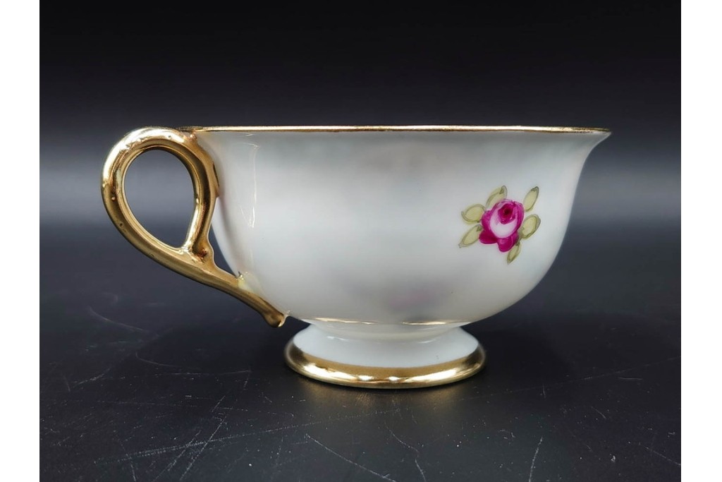 オールドノリタケ(NORITAKE)　マルキ印　金盛と薔薇のデザインが華やかなトリオ2客・カップ&ソーサー1客セット　(R-088012)