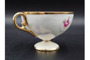 オールドノリタケ(NORITAKE)　マルキ印　金盛と薔薇のデザインが華やかなトリオ2客・カップ&ソーサー1客セット　(R-088012)