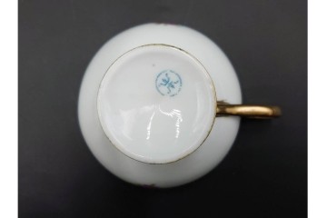 オールドノリタケ(NORITAKE)　マルキ印　金盛と薔薇のデザインが華やかなトリオ2客・カップ&ソーサー1客セット　(R-088012)