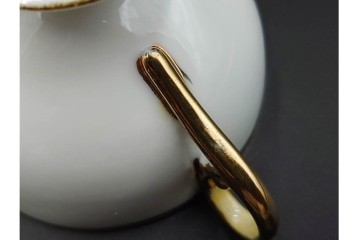 オールドノリタケ(NORITAKE)　マルキ印　金盛と薔薇のデザインが華やかなトリオ2客・カップ&ソーサー1客セット　(R-088012)