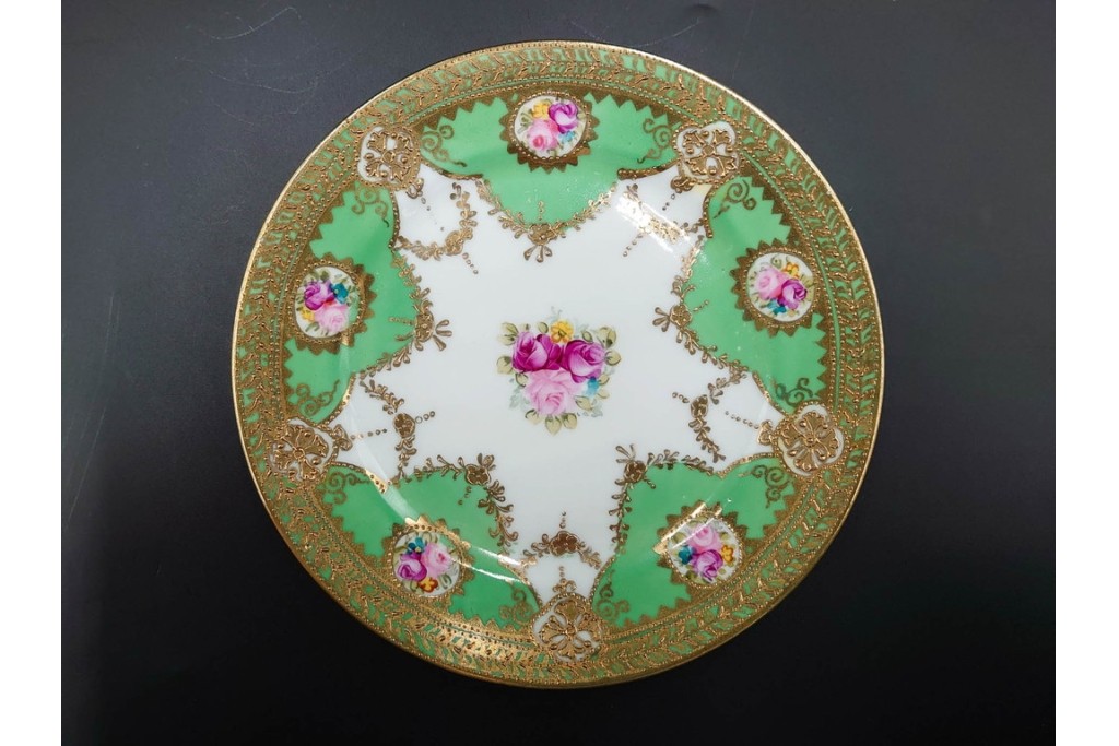オールドノリタケ(NORITAKE)　マルキ印　金盛と薔薇のデザインが華やかなトリオ2客・カップ&ソーサー1客セット　(R-088012)