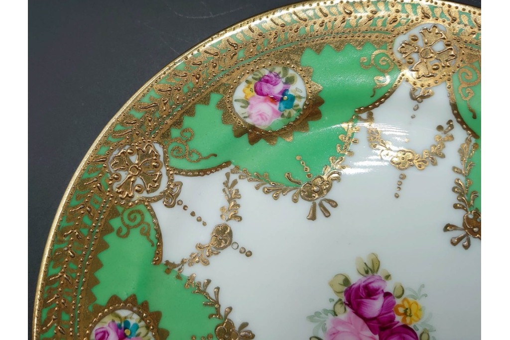 オールドノリタケ(NORITAKE)　マルキ印　金盛と薔薇のデザインが華やかなトリオ2客・カップ&ソーサー1客セット　(R-088012)