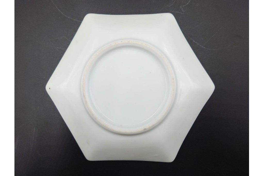 オールドノリタケ(NORITAKE)　マルキ印　金盛と薔薇のデザインが華やかなトリオ2客・カップ&ソーサー1客セット　(R-088012)