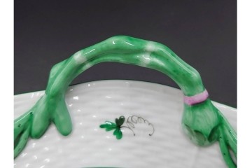 ハンガリー　ヘレンド(HEREND)　ウィーンの薔薇　繊細なグリーンの持ち手が上品なマルケーキプレート　定価7万2600円　(R-088020)
