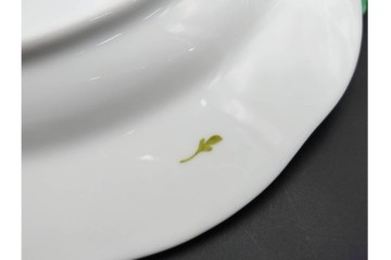 ハンガリー　ヘレンド(HEREND)　ウィーンの薔薇　繊細なグリーンの持ち手が上品なマルケーキプレート　定価7万2600円　(R-088020)
