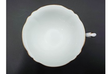 大倉陶園(OKURA/OAC)　金白金蝕ぶどう唐草　瑠璃桜　気品あるデザインが美しいトリオ2客・プレートセット　(R-088022)
