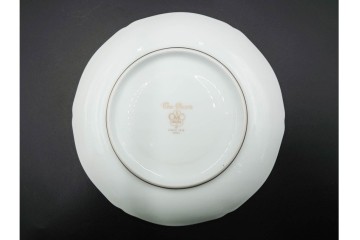 大倉陶園(OKURA/OAC)　金白金蝕ぶどう唐草　瑠璃桜　気品あるデザインが美しいトリオ2客・プレートセット　(R-088022)